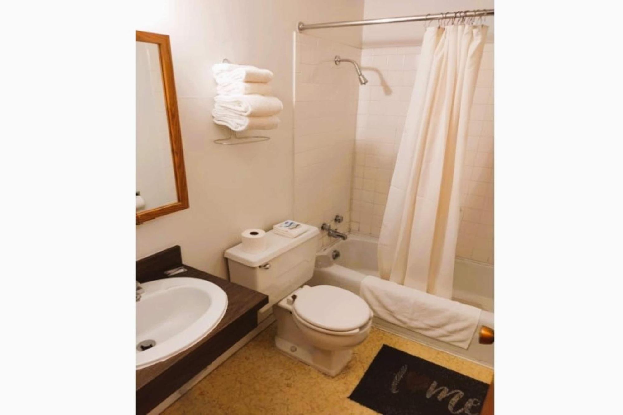 Love Hotels Voyageur By Oyo At International Falls Mn Luaran gambar